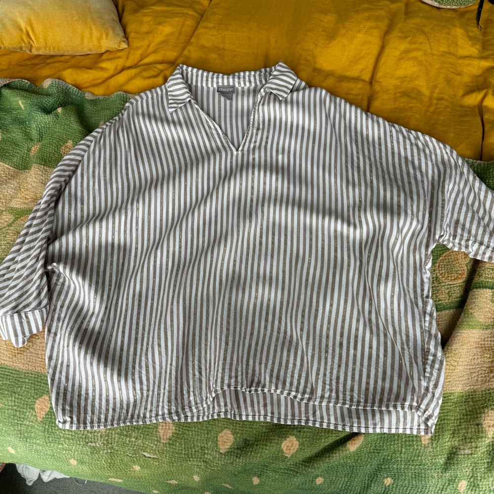 Chico’s Gold and white striped top excellent preloved condition
